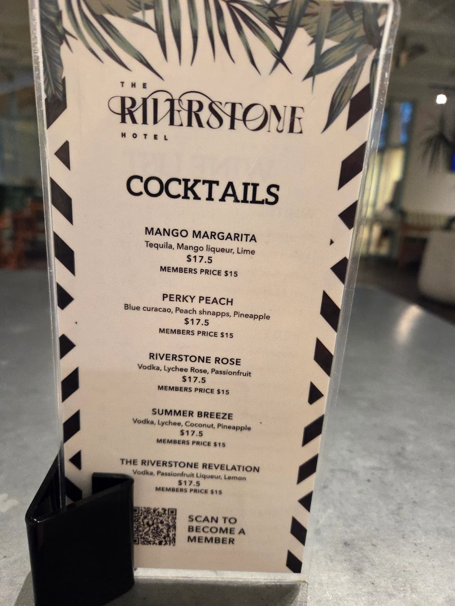 Menu, Riverstone Hotel