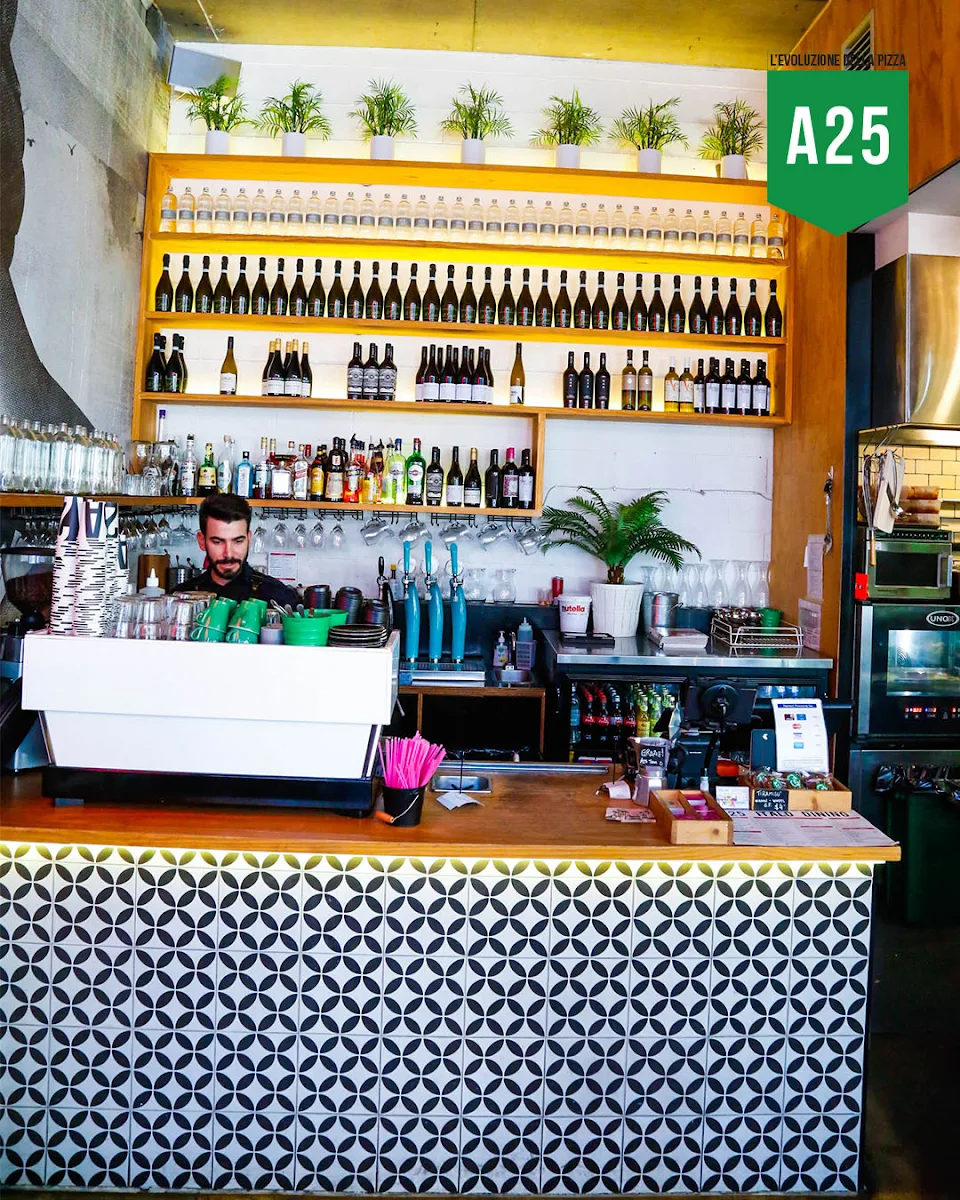 Vibe, A25 Pizzeria South Yarra