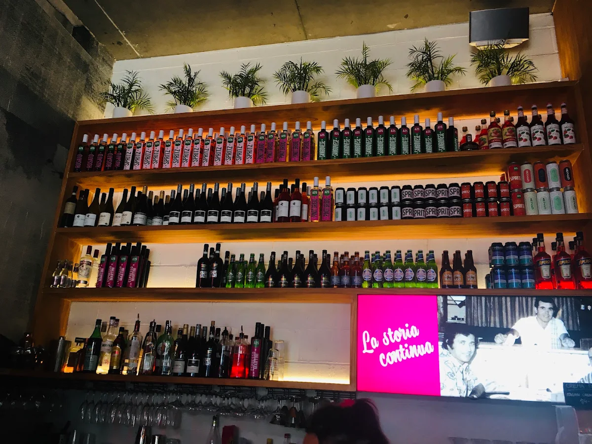 Vibe, A25 Pizzeria South Yarra