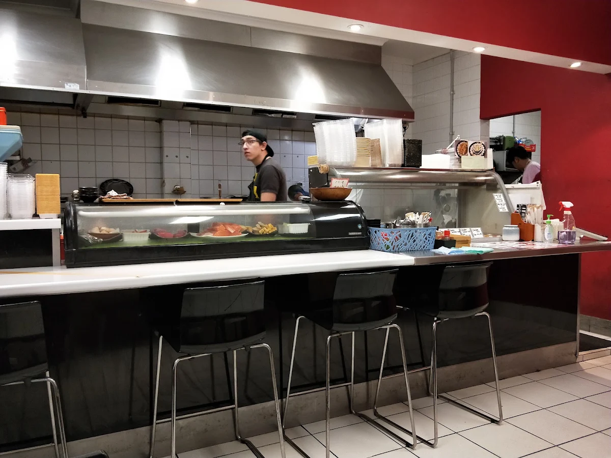 Vibe, Shou Japanese Kitchen