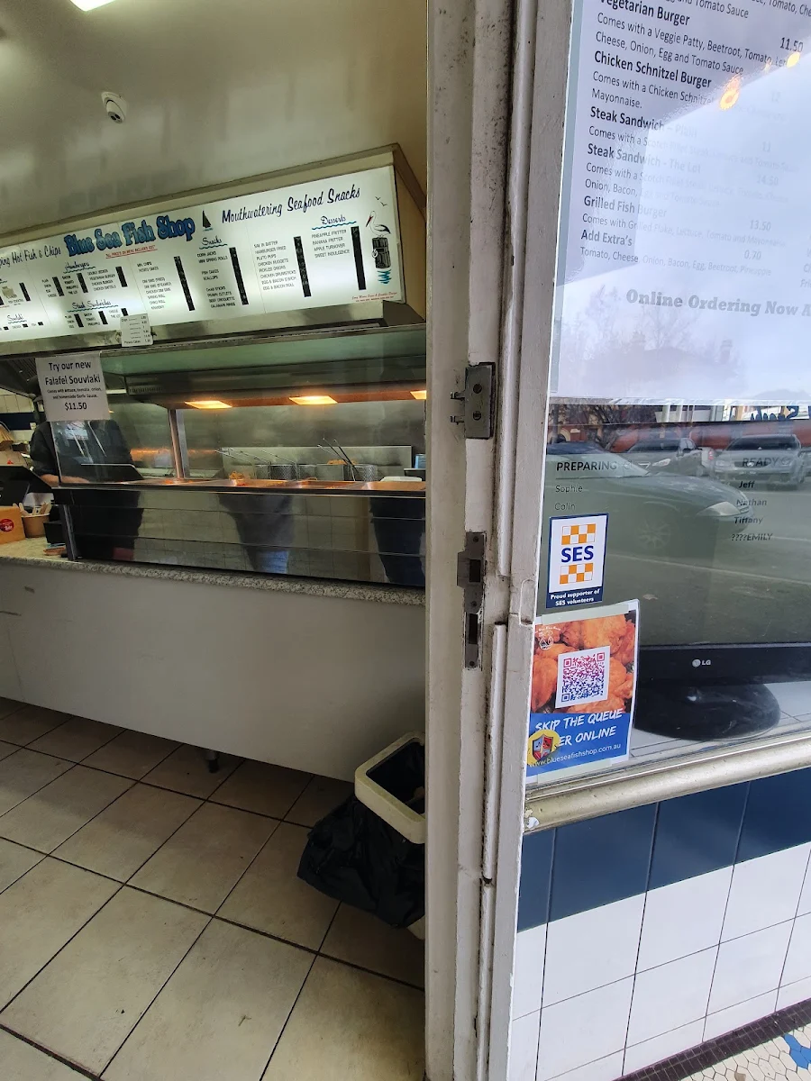 Menu, Papas Fish Shop