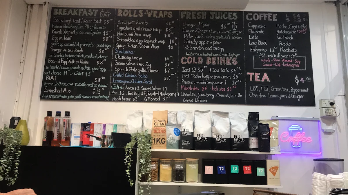Menu, Rolland Cafe