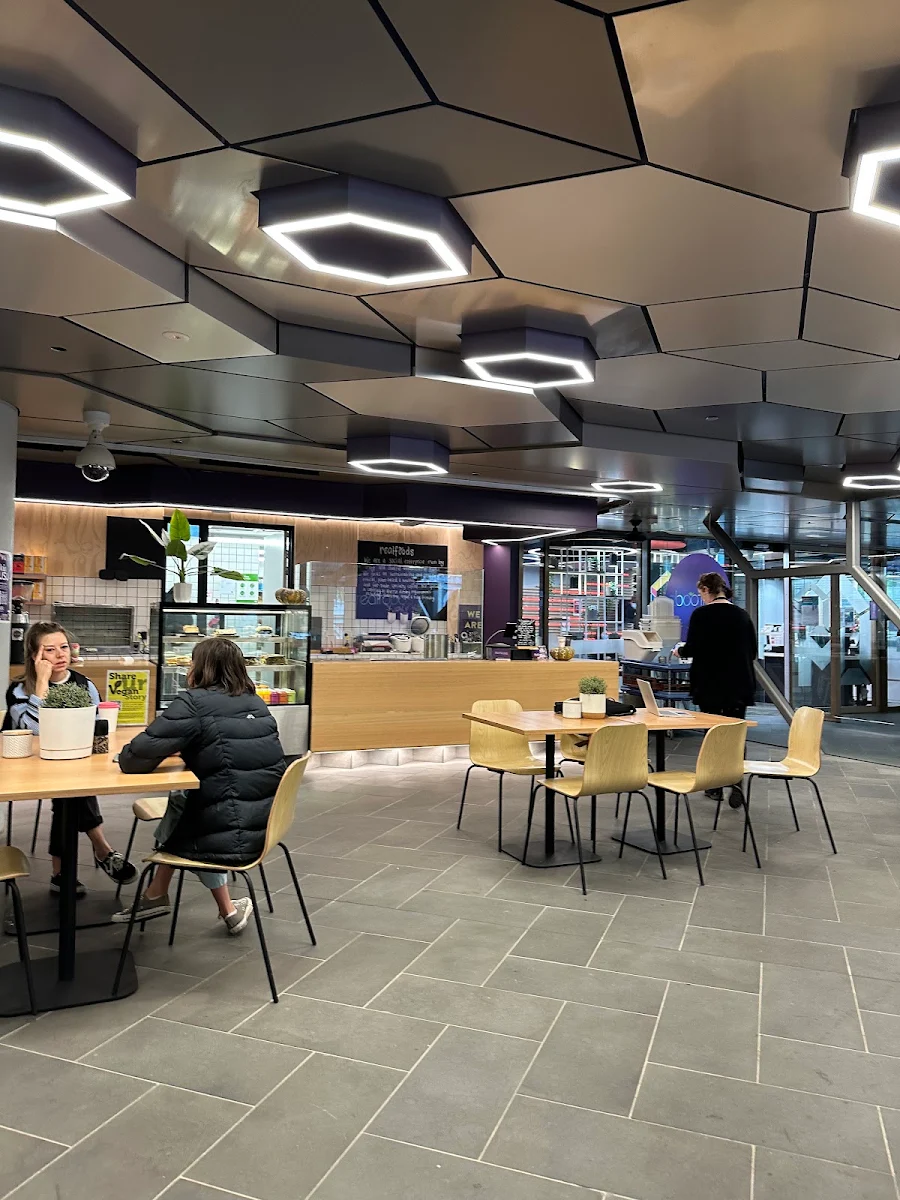 Vibe, Realfoods Canteen