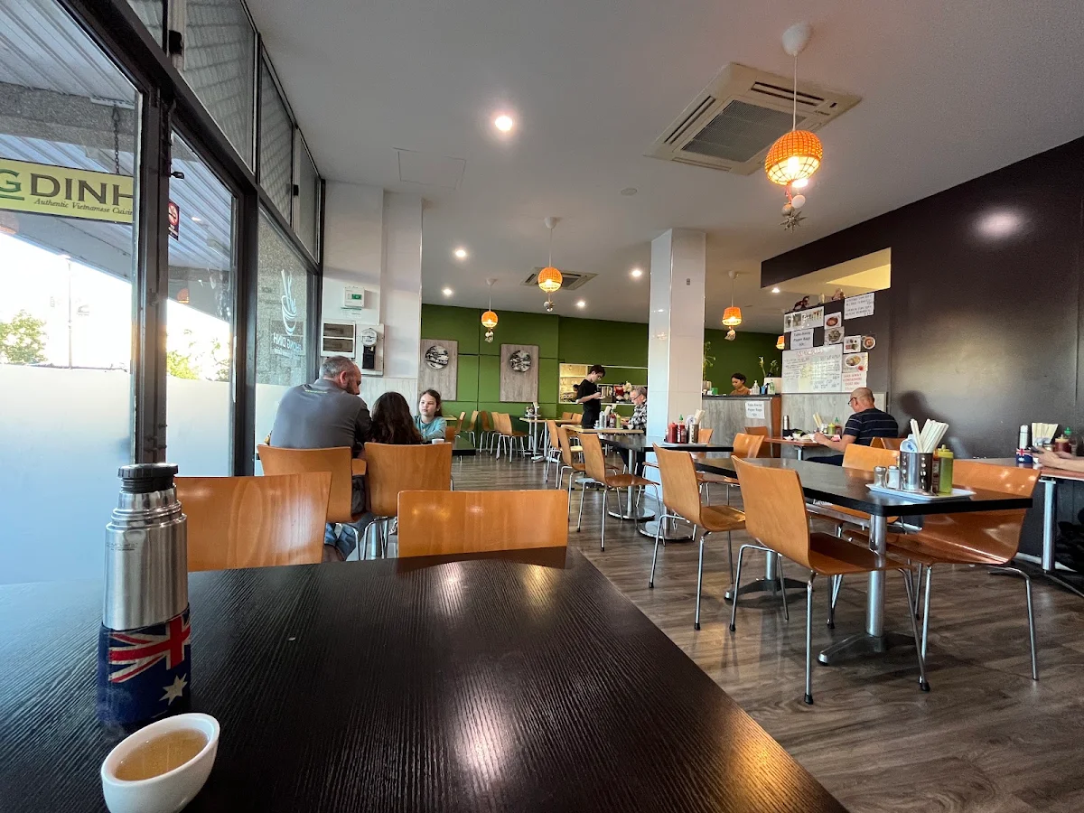Vibe, Phong Dinh Noodle House