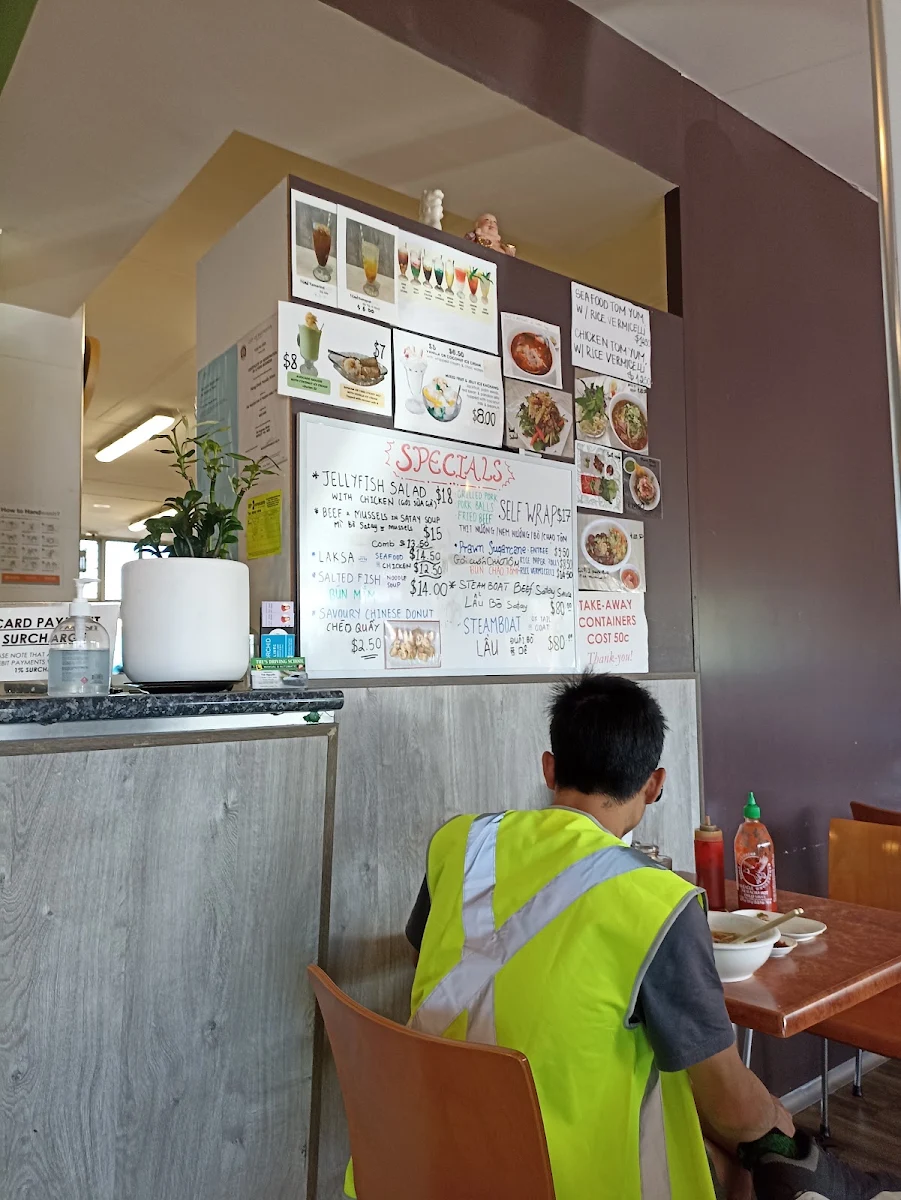 Vibe, Phong Dinh Noodle House