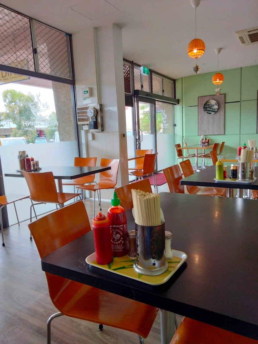 Vibe, Phong Dinh Noodle House