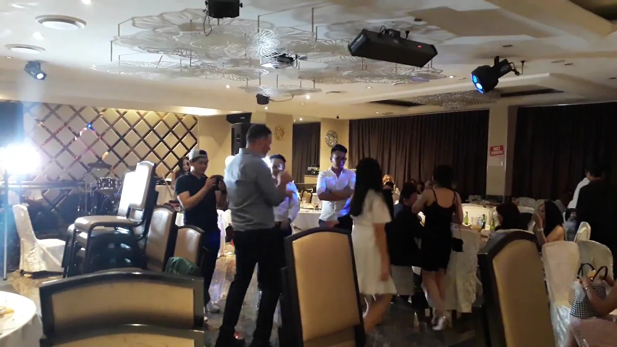 Vibe, Barluck Seafood Restaurant