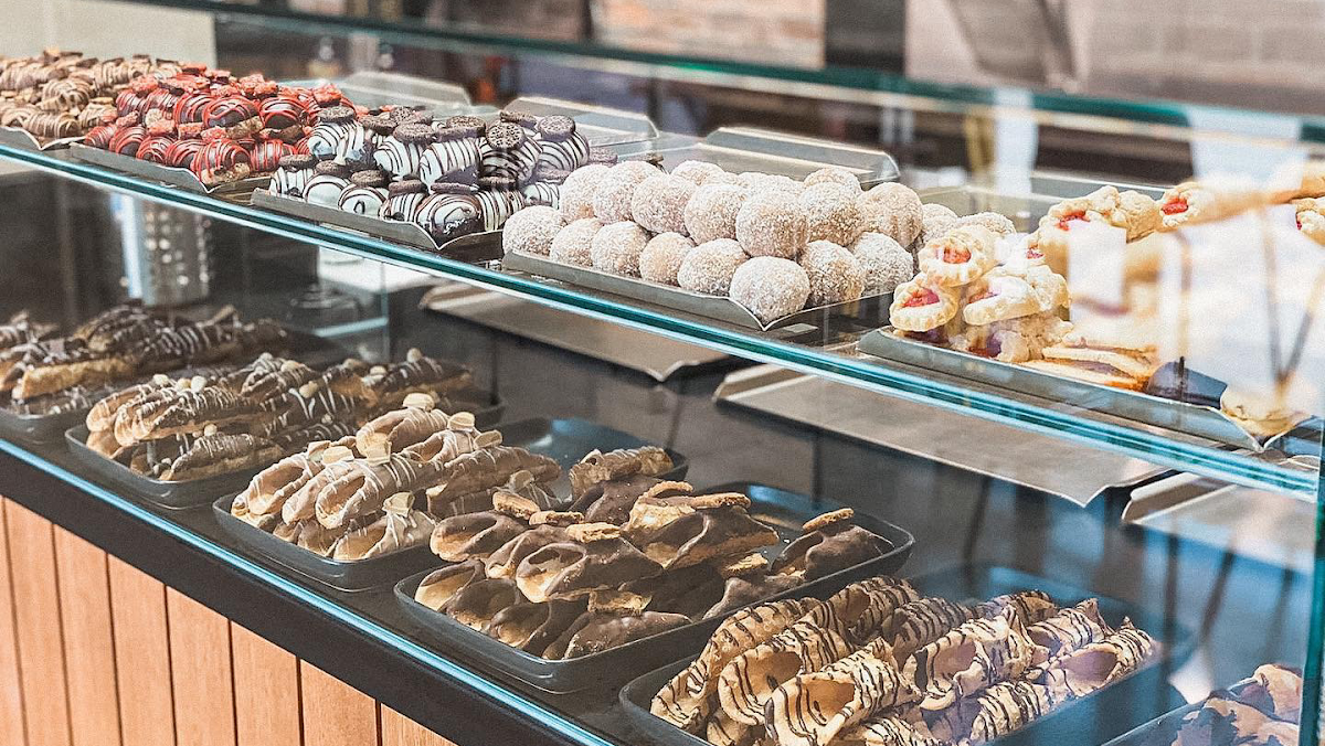 Vibe, Yummy Cannoli