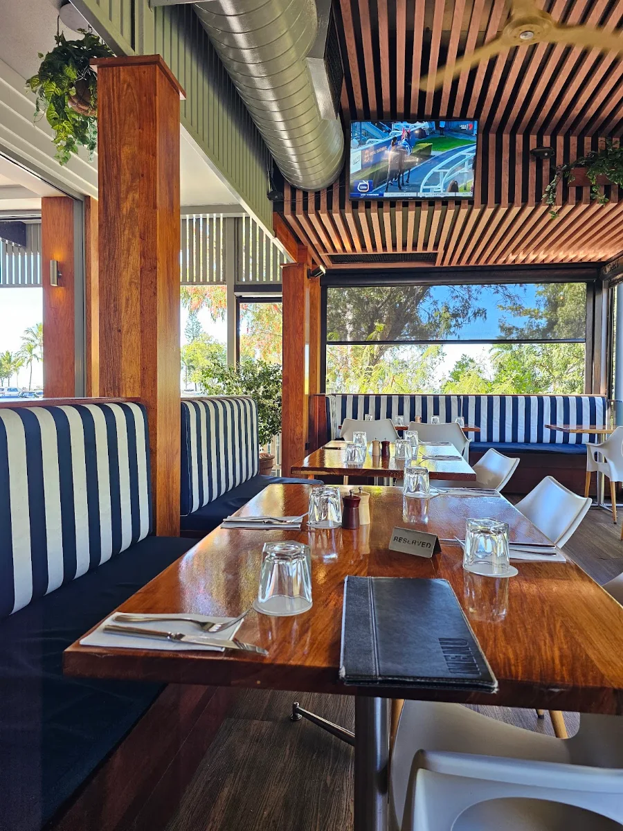 Vibe, The Deck Airlie Beach