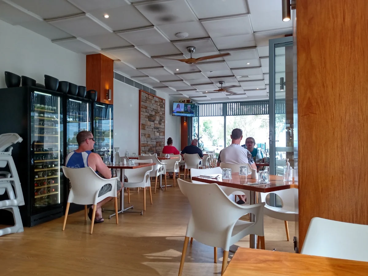 Vibe, The Deck Airlie Beach