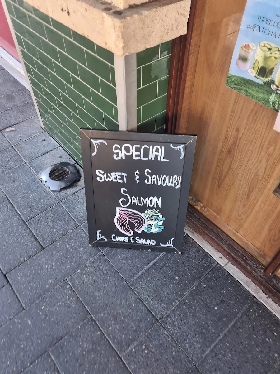 Menu, Café Café