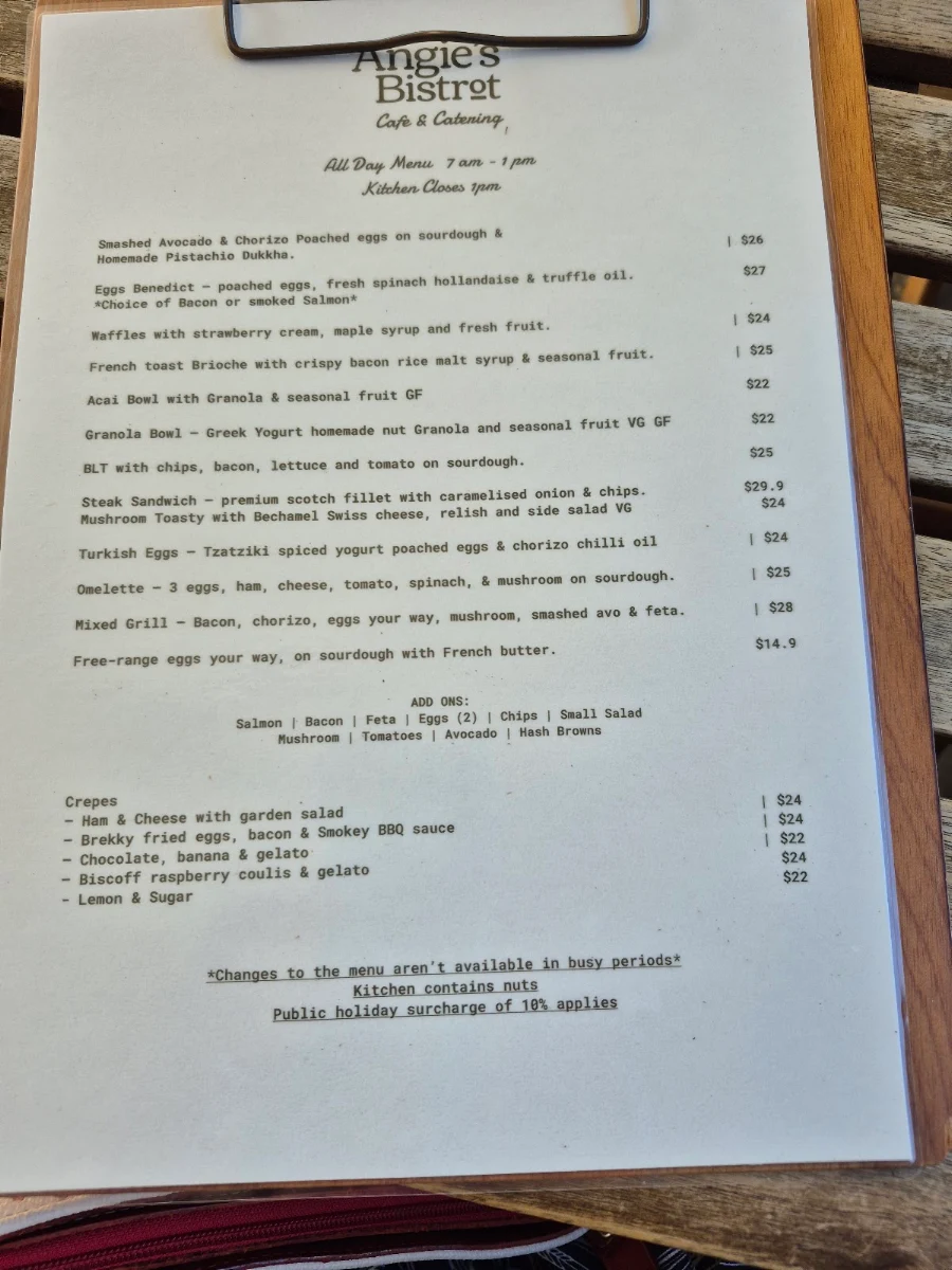 Menu, Angie's Bistrot