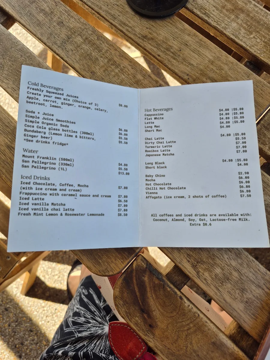 Menu, Angie's Bistrot