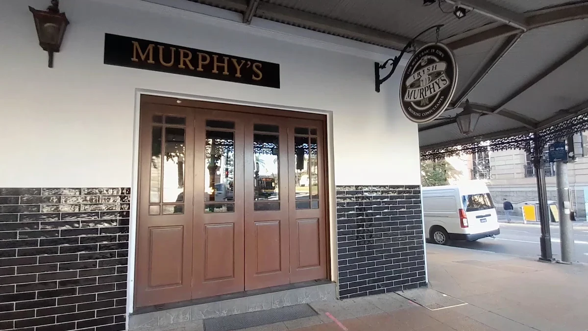 Vibe, Irish Murphy's