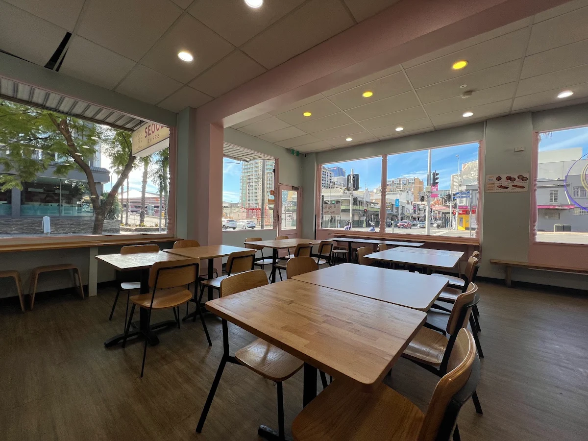 Vibe, Seoul Express Hindley