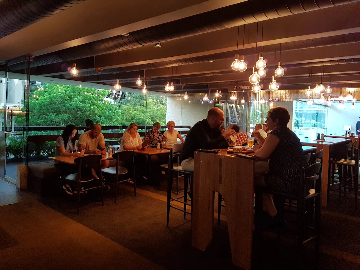 Vibe, Russell Street Wine Bar
