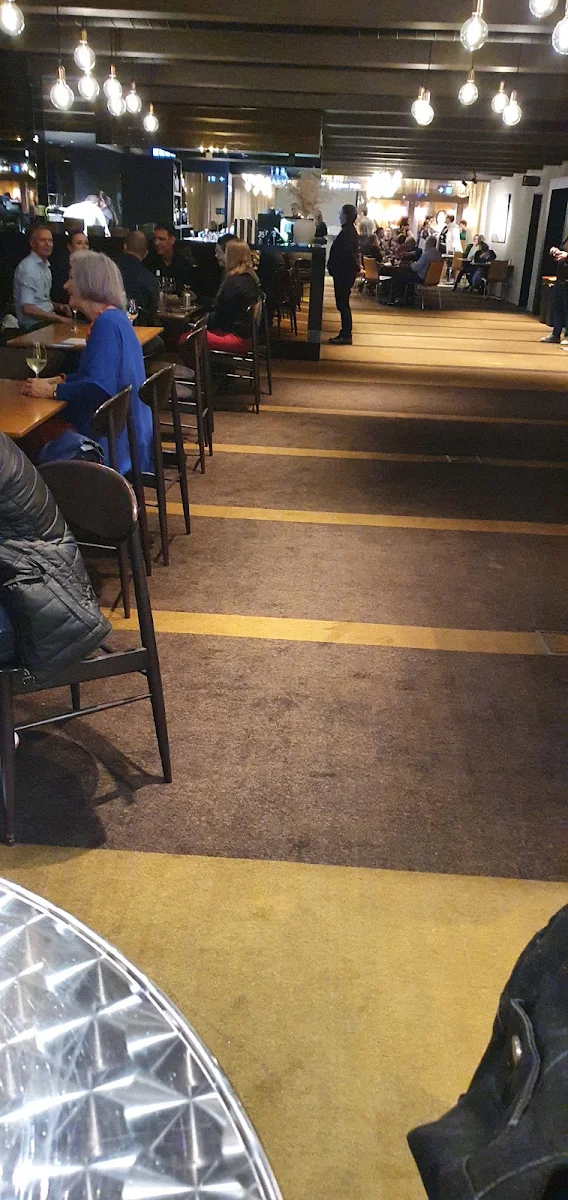 Vibe, Russell Street Wine Bar