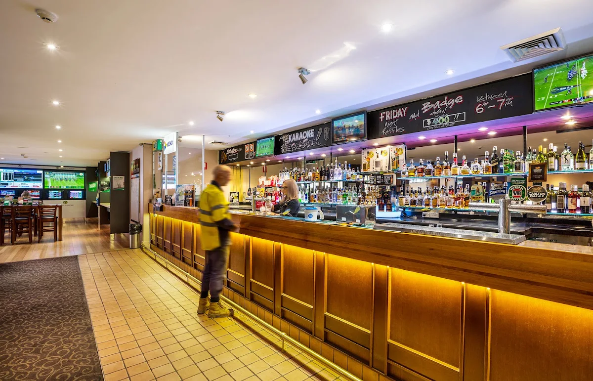 Vibe, Smithfield Tavern