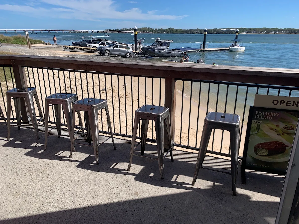 Vibe, Sylvan Beach Seafood Cafe