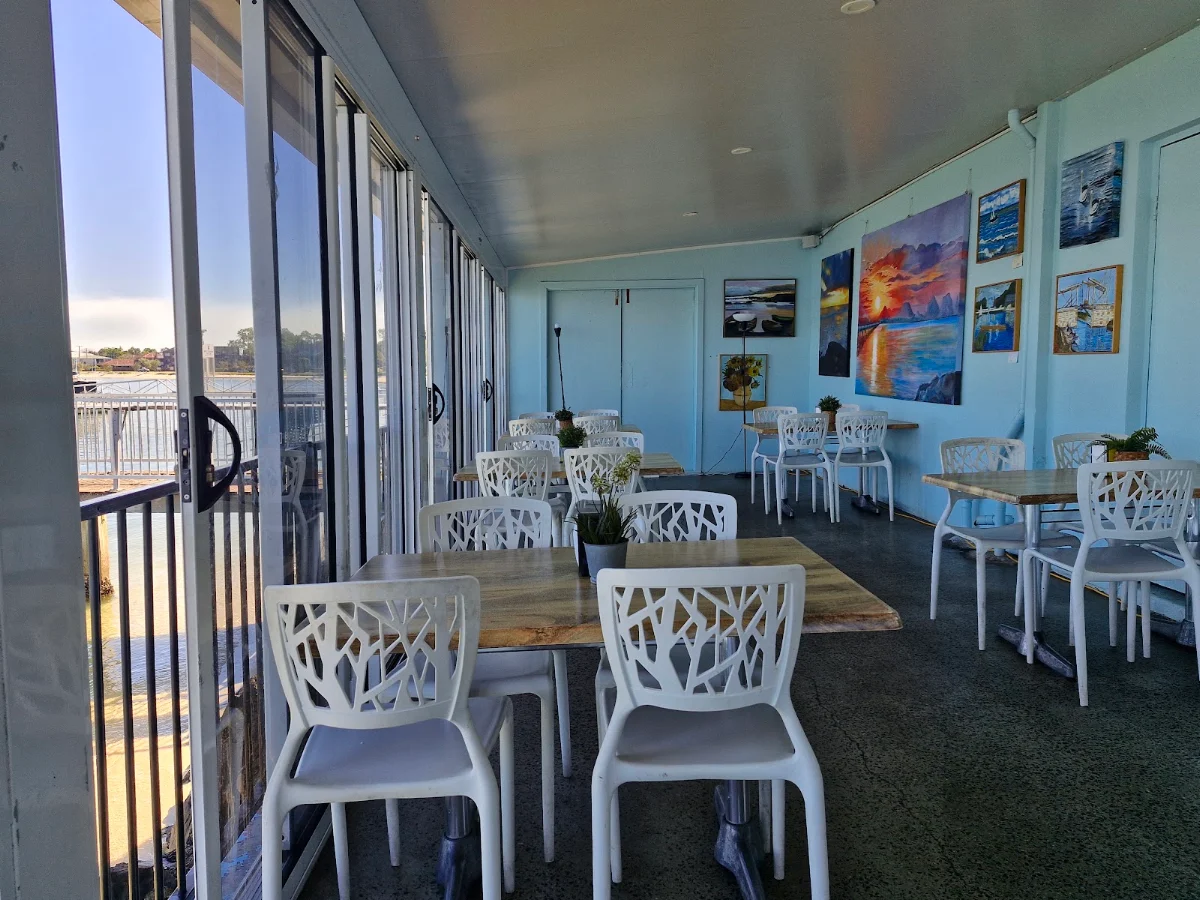 Vibe, Sylvan Beach Seafood Cafe