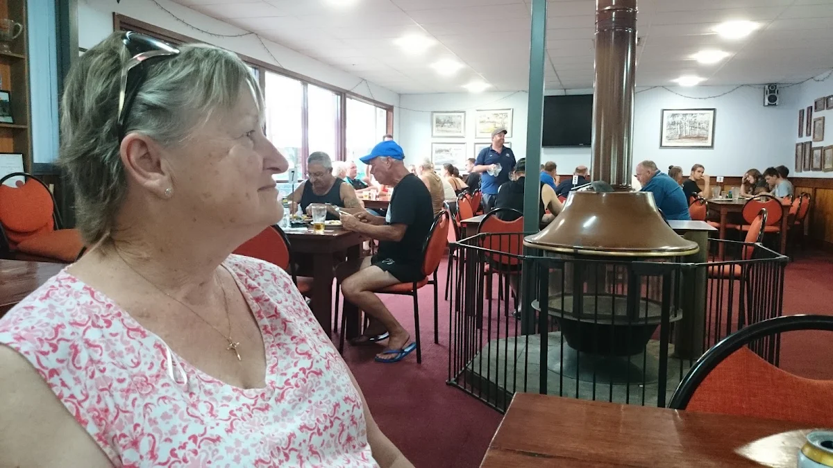 Vibe, Barmah Pub