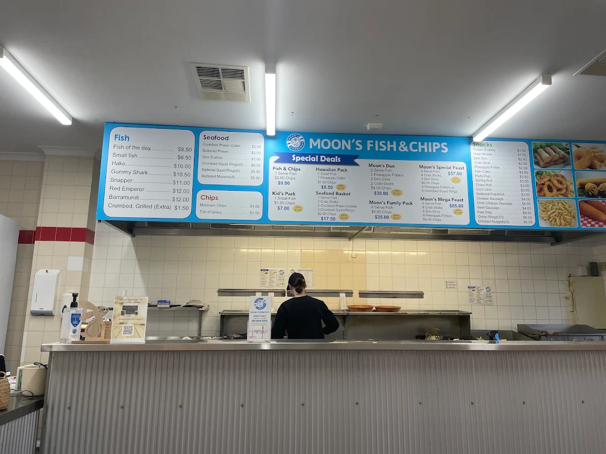 Menu, Moon's Fish & Chips