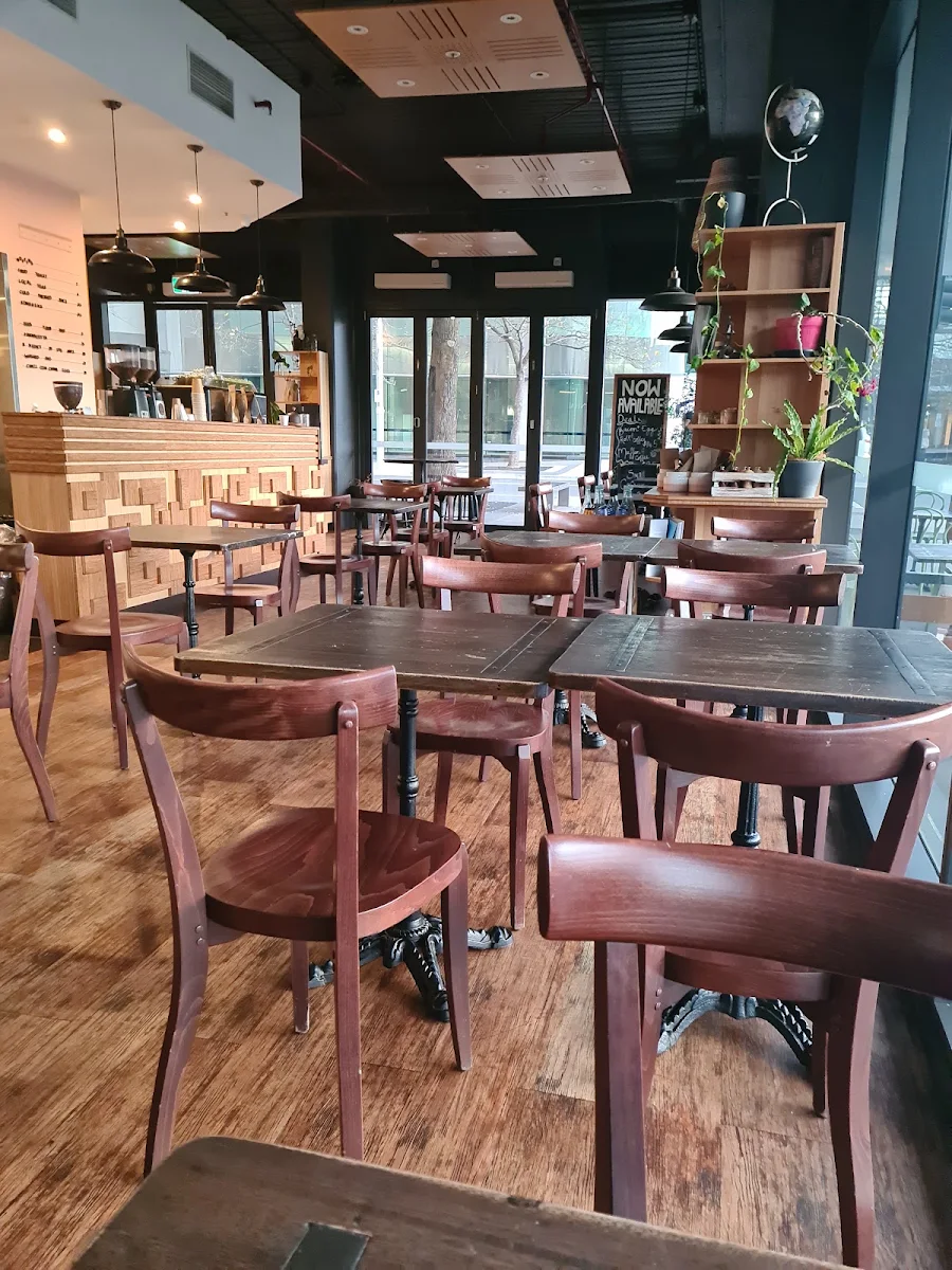 Vibe, The Glasshouse Cafe