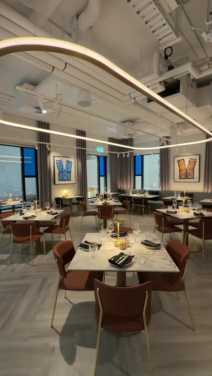 Vibe, Fern Bar & Dining