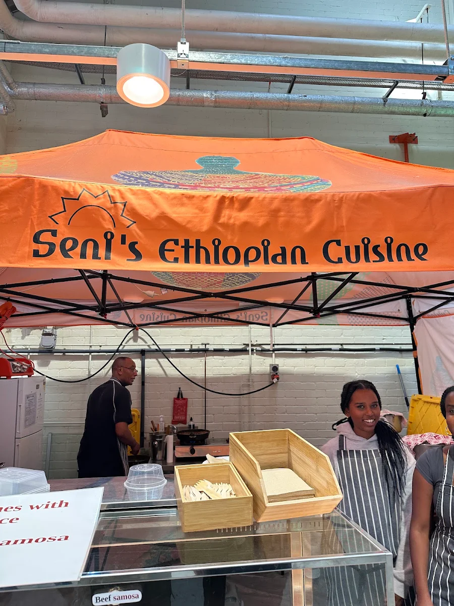 Vibe, Seni's Ethiopian Cuisine