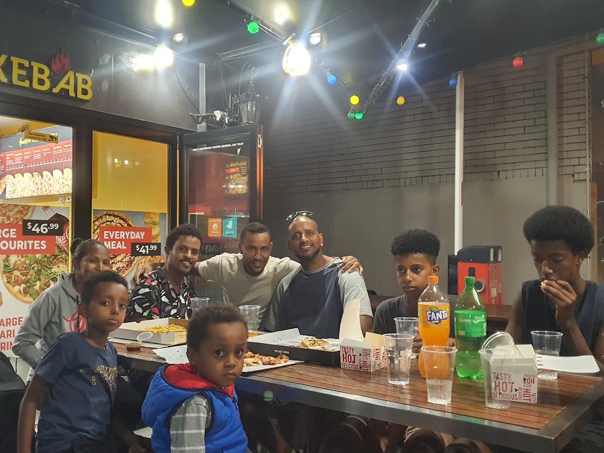 Vibe, Hamilton Kebab and pizza