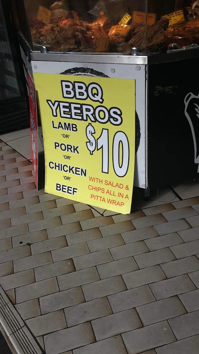 Menu, Maroubra Charcoal Chickens