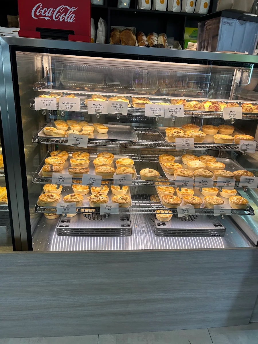 Menu, Heats Bakery