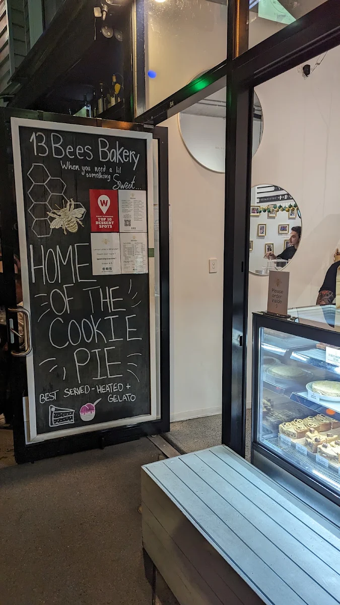 Vibe, 13 Bees Bakery