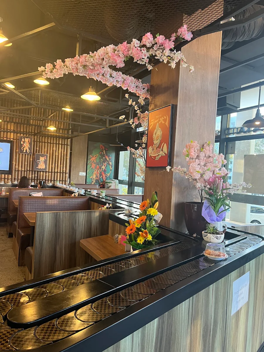 Vibe, Ougi Kaiten Sushi