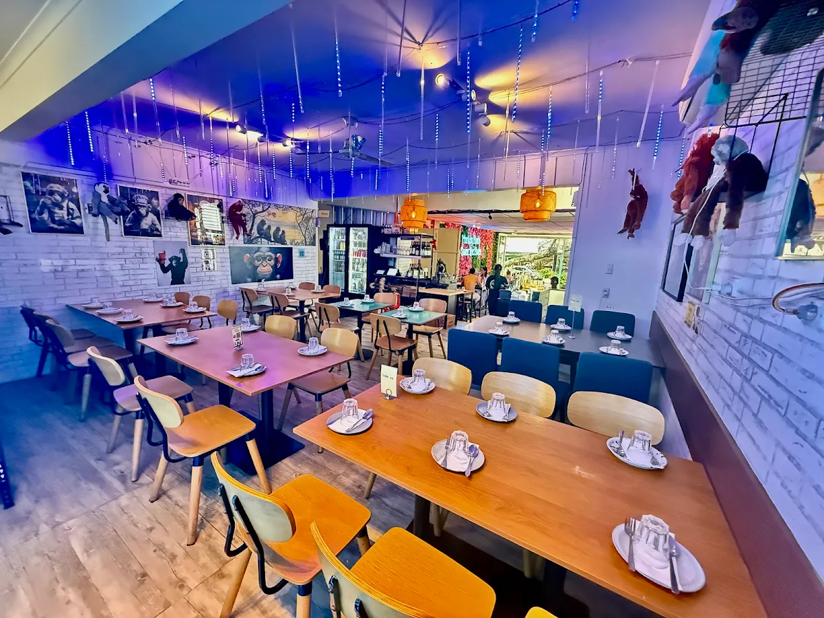 Vibe, Monkey Punch Thai Cuisine
