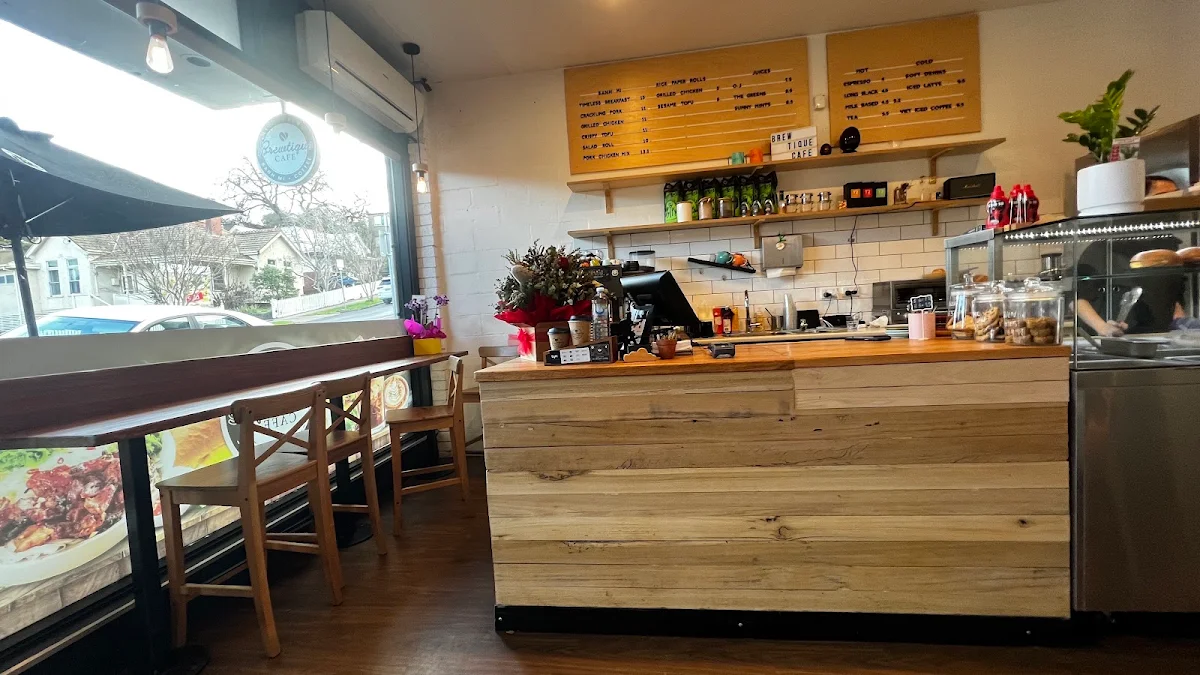 Vibe, Brewtique Banh Mi & Cafe