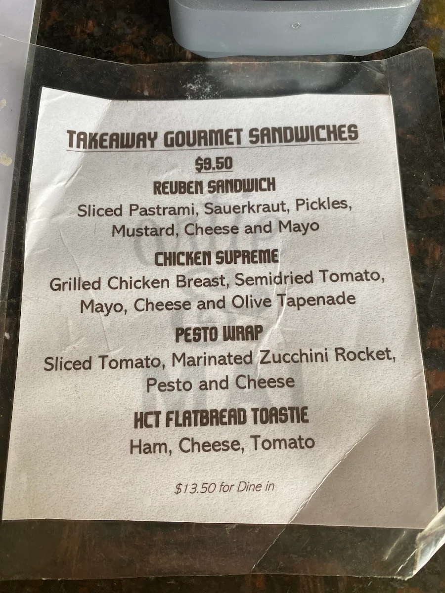 Menu, Artie & Mai