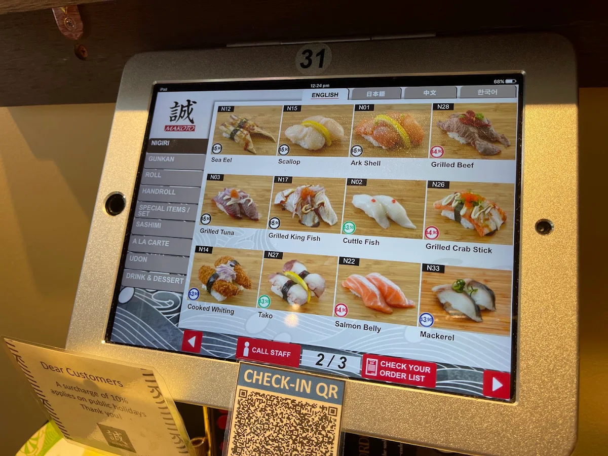 Menu, Makoto Sushi Bar