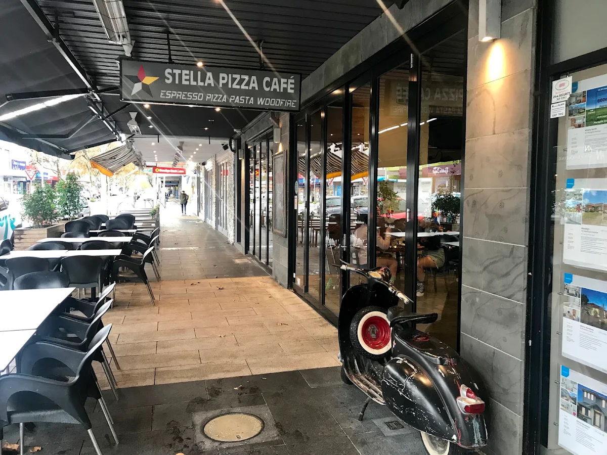 Vibe, Stella Pizza Altona