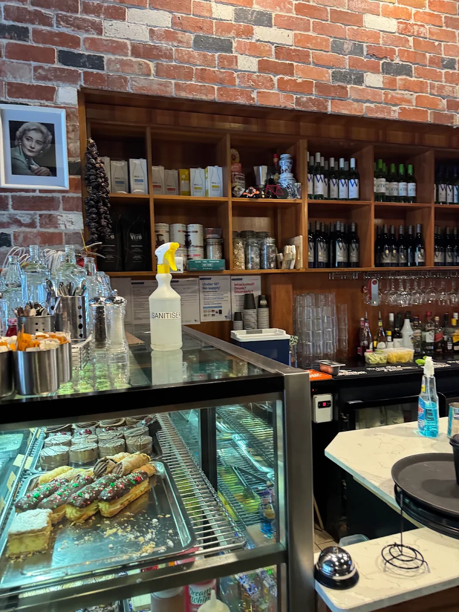 Vibe, Stella Pizza Altona