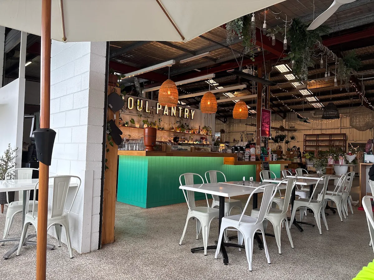 Vibe, Happy Jane Cafe