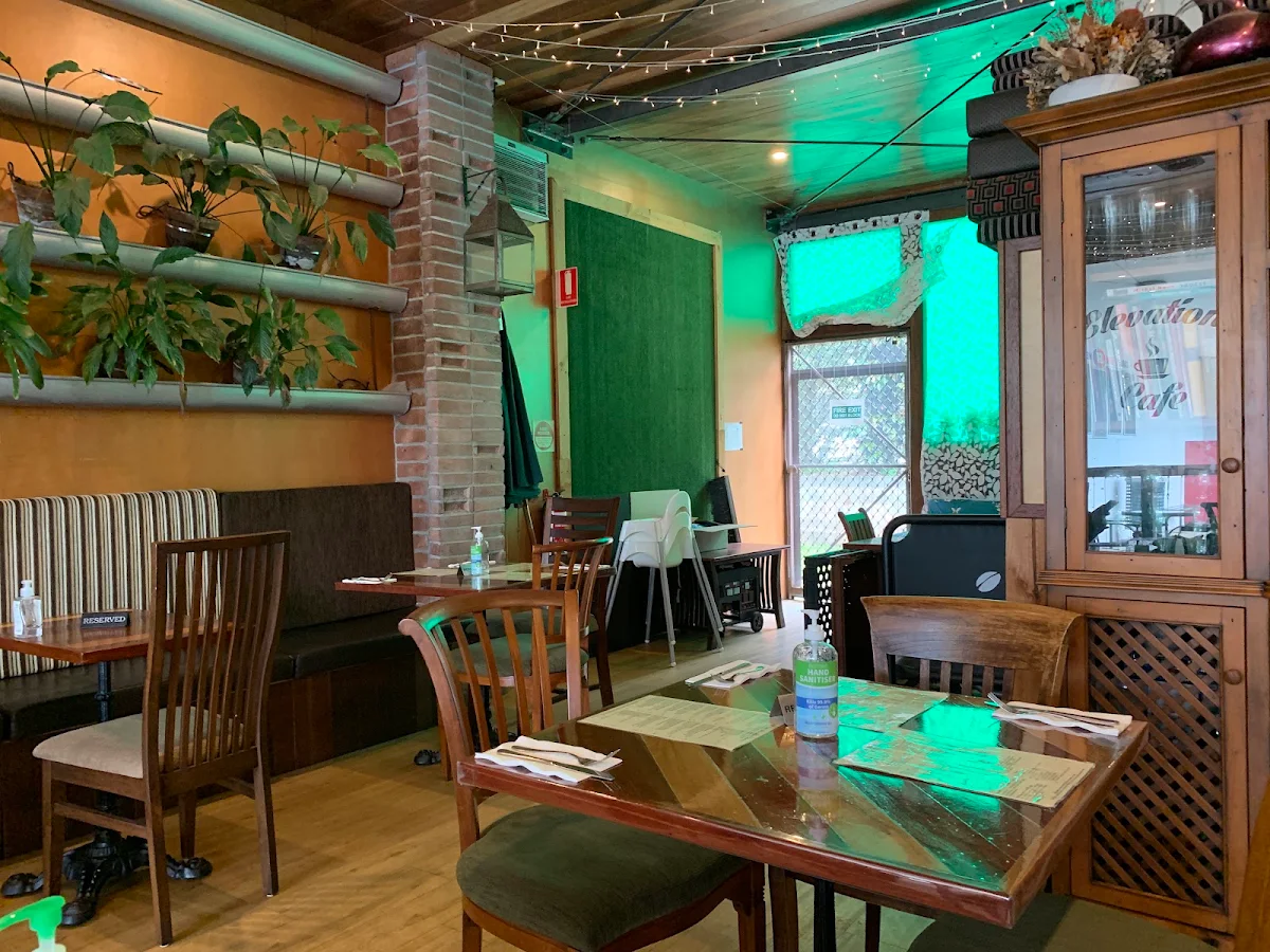Vibe, Elevation Cafe