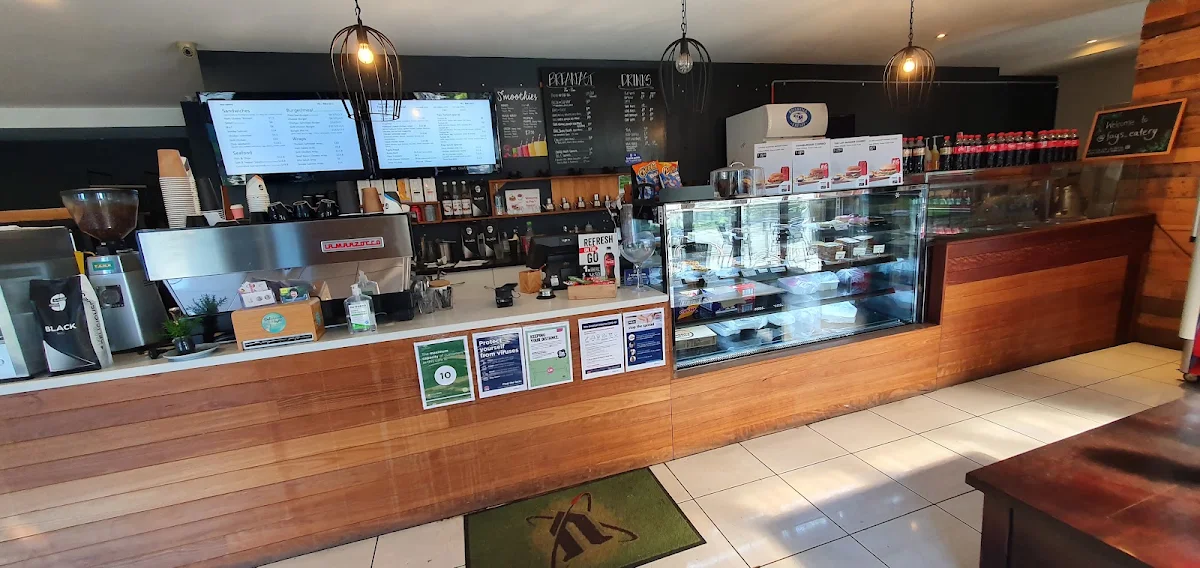 Vibe, Cafe Divine