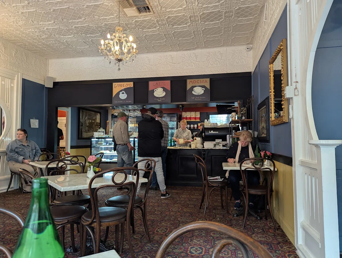 Vibe, Cafe Valetta