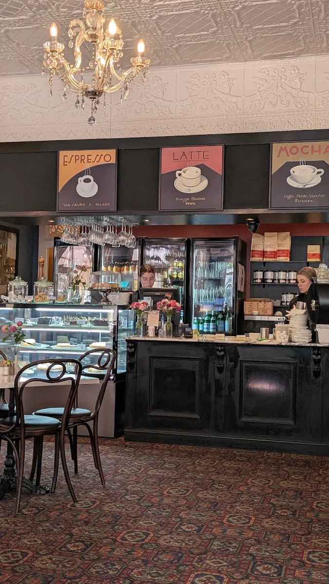Vibe, Cafe Valetta