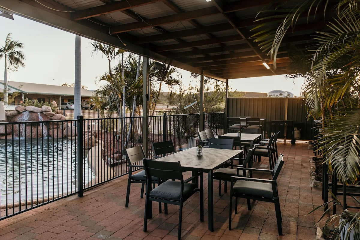 Vibe, The Stack Bar and Grill