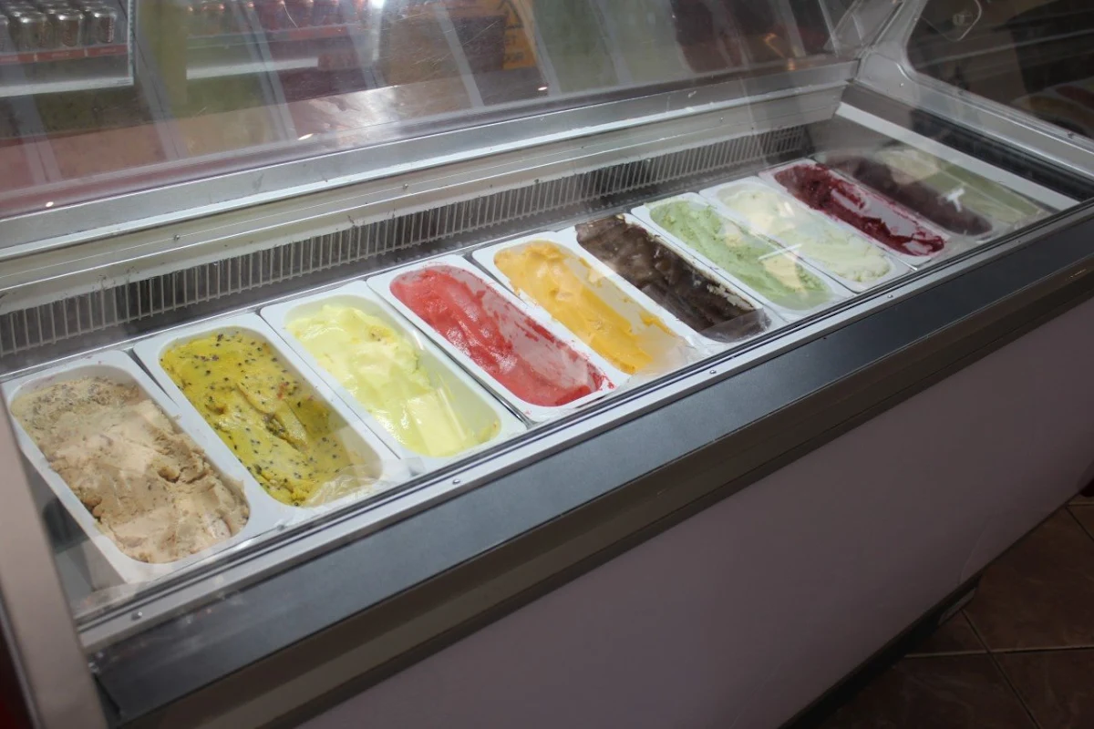 Vibe, Abla's Pastries