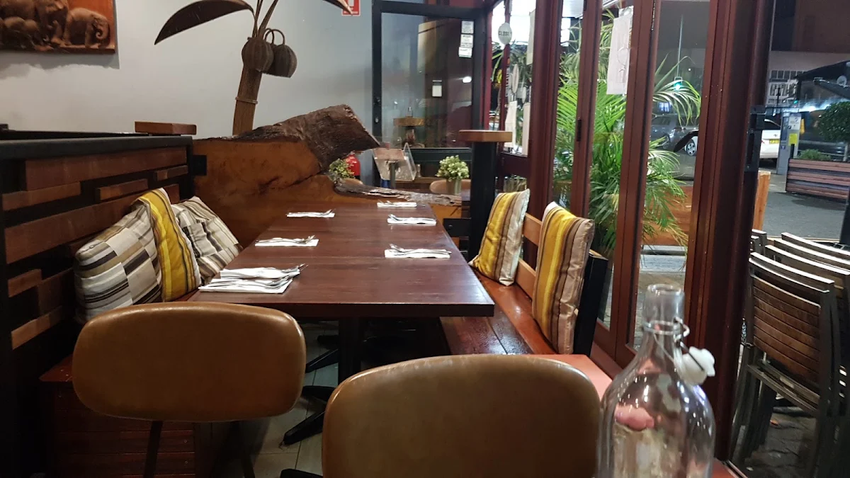 Vibe, Enthaicement Thai Restaurant