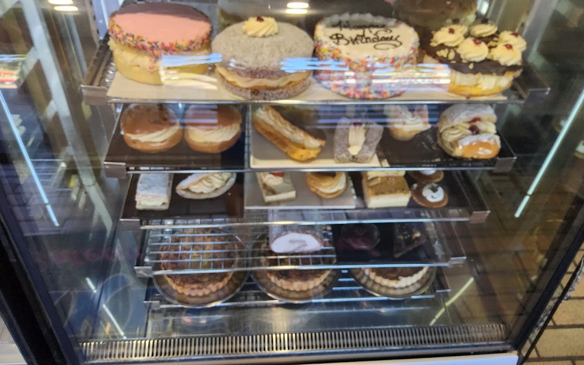 Vibe, Not Just Cakes