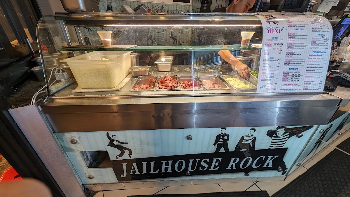 Vibe, Jailhouse Rock Pizza